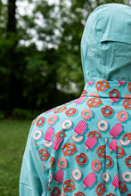 Load image into Gallery viewer, Triple Crown Button Down Long Sleeve | Pool Party