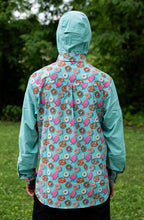 Load image into Gallery viewer, Triple Crown Button Down Long Sleeve | Pool Party