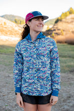Load image into Gallery viewer, Triple Crown Button Down Long Sleeve | Blue Garden