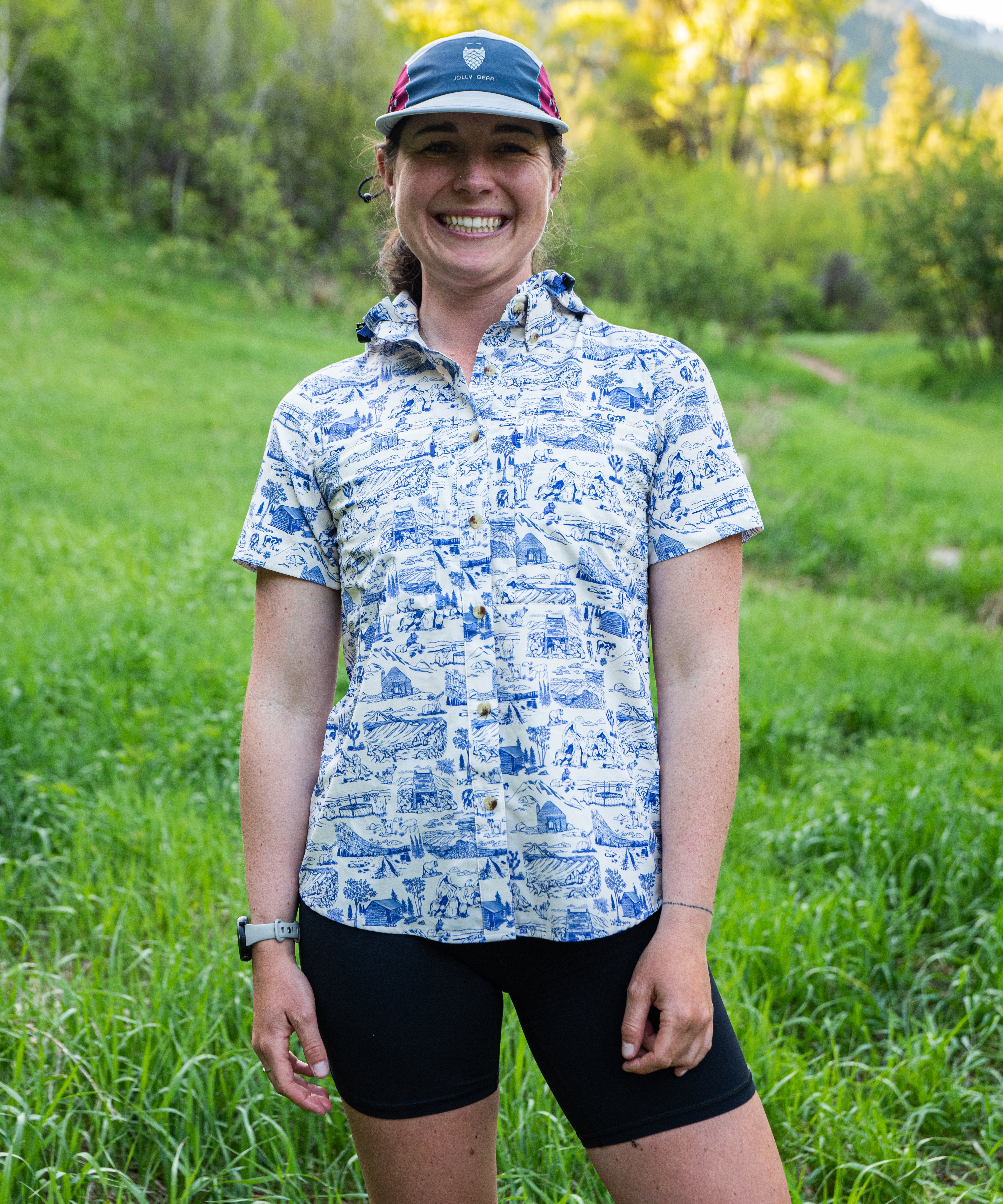 Triple Crown Button Down Short Sleeve (Removable Hood) | Trail Madness